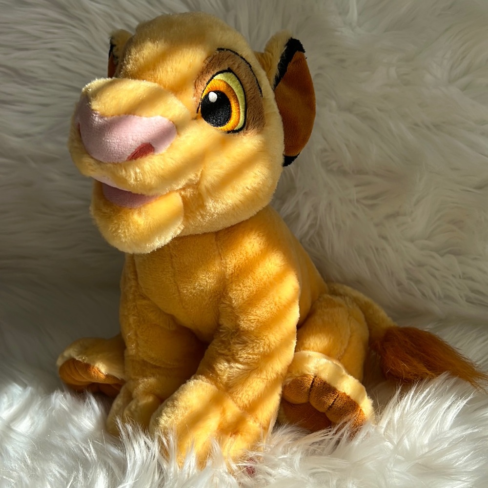 Hallmark Lion King Simba Plush 13" Talking toy